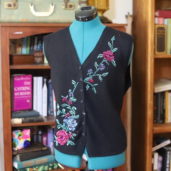 Vintage | Embroidered Flower Vest - Picture 7 of 9